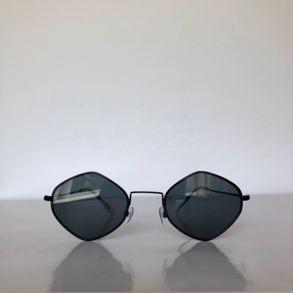 Geometric Diamond Frame Retro Unisex Sunglasses